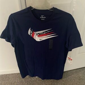 Nike Men’s Swoosh Navy Blue T-Shirt. Size L. NWT.